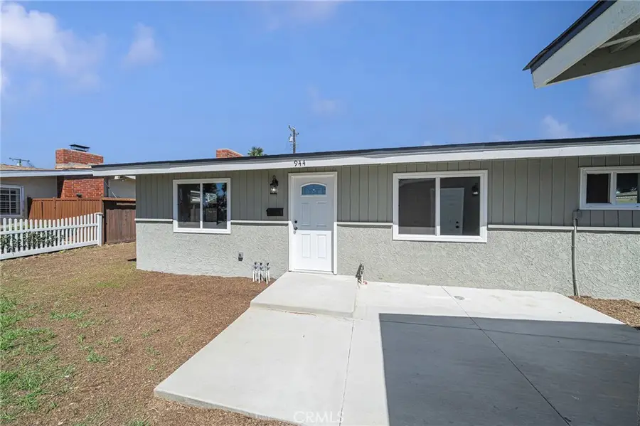944 N Lyman Avenue, Covina, CA 91724 - #2