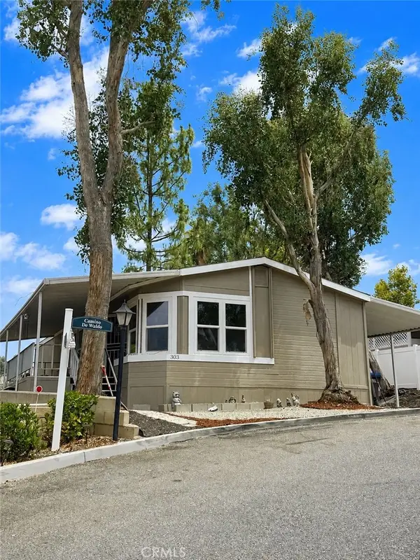 15181 Van Buren #303, Riverside, CA 92504