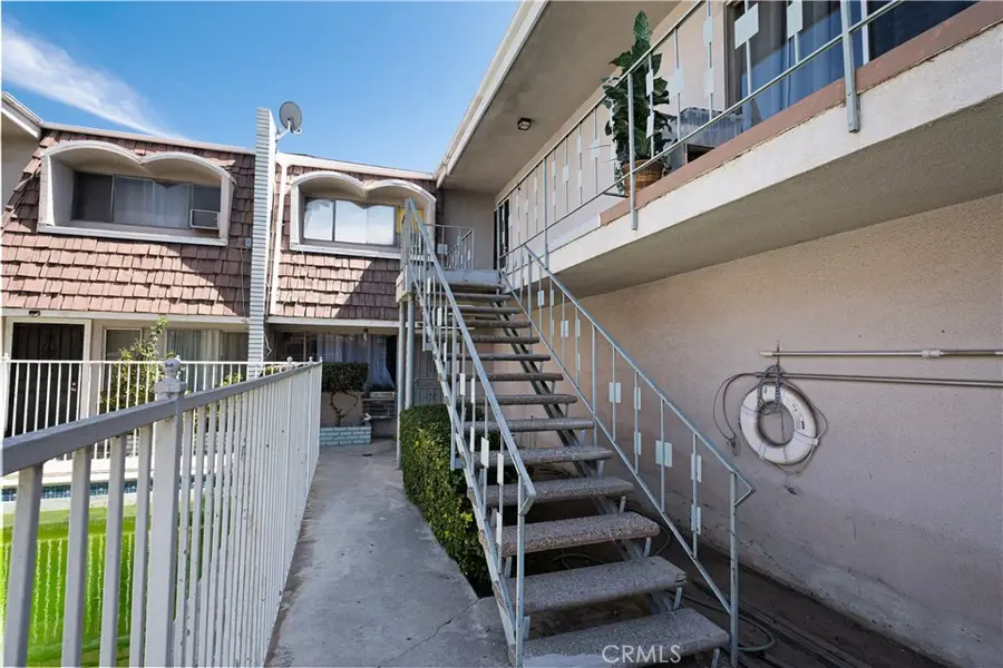 2025 Las Vegas #11, Pomona, CA 91767 - #2