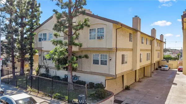 1040 252nd Street #4, Harbor City, CA 90710