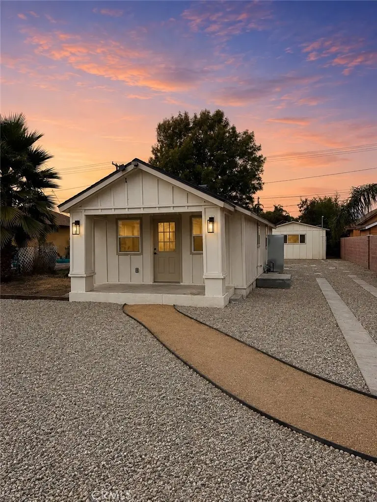 515 W L, Colton, CA 92324 - #1