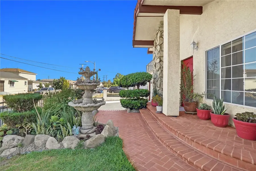 819 S Olive Avenue, Alhambra, CA 91803 - #3