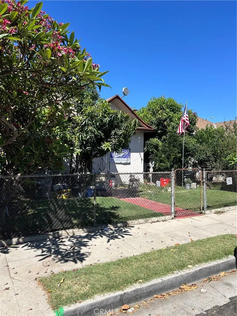 1155 Rolland Curtis, Los Angeles, CA 90037 - #1