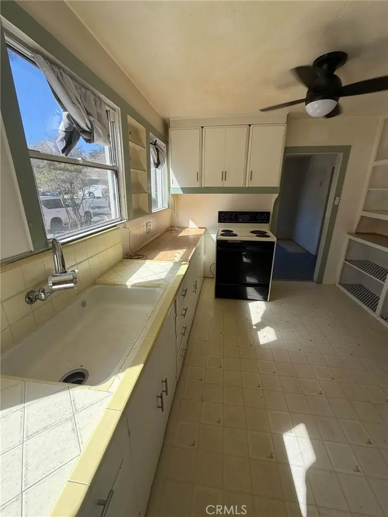 302 E 4th, Ontario, CA 91764 - #3