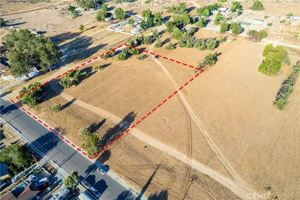 0 313-211-004, Perris, CA 92570