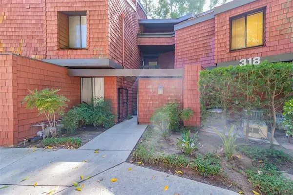 318 S Prospectors #44, Diamond Bar, CA 91765