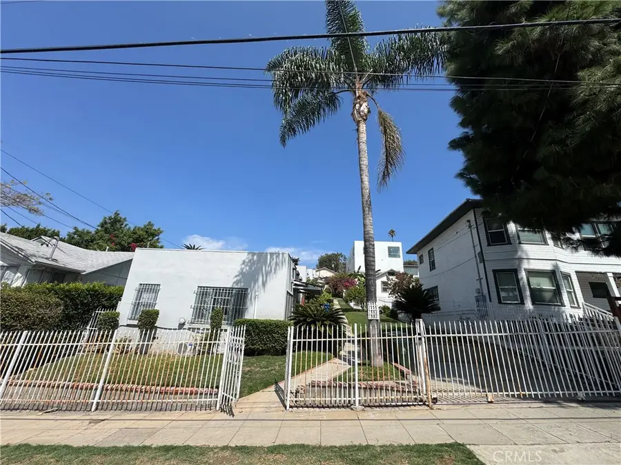 2111 Aaron Street #4, Los Angeles, CA 90026 - #2