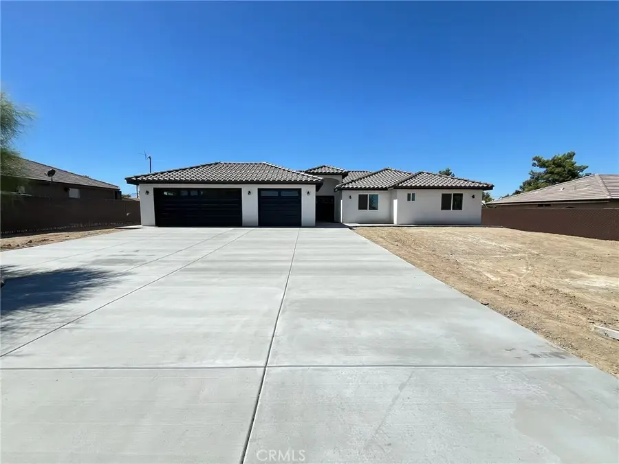 10674 Victor Avenue, Hesperia, CA 92345 - #2