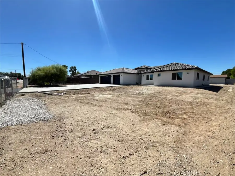 10674 Victor Avenue, Hesperia, CA 92345 - #3