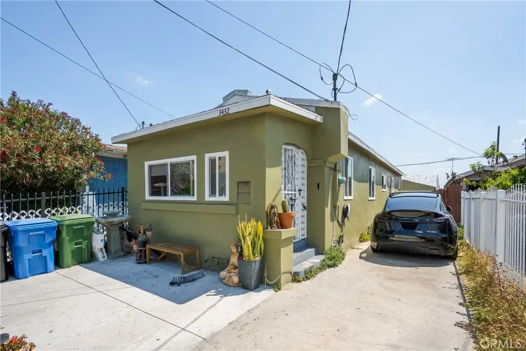 3432 Arlington, Los Angeles, CA 90018 - #1