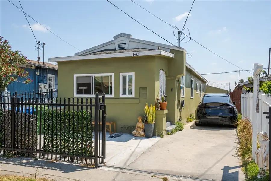 3432 Arlington, Los Angeles, CA 90018 - #2