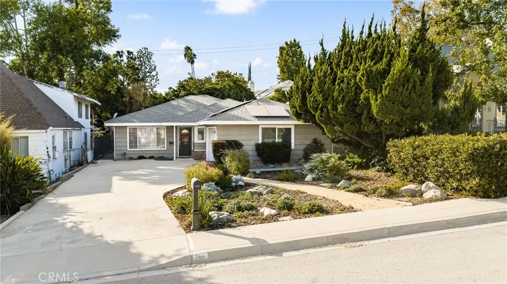 139 N Lincoln Place, Monrovia, CA 91016 - #1