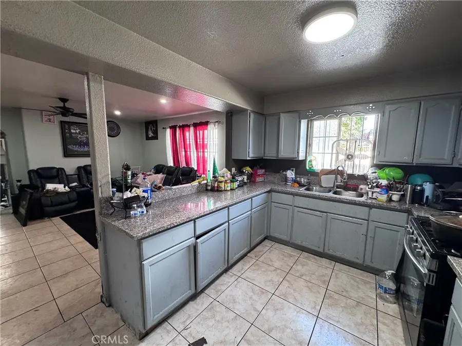 8820 Beach, Los Angeles, CA 90002 - #2