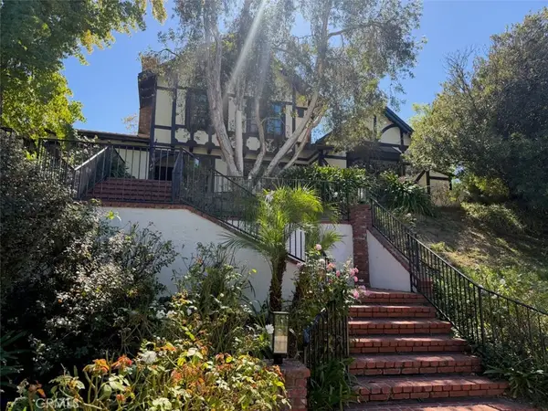 21222 Mulholland Drive, Woodland Hills, CA 91364