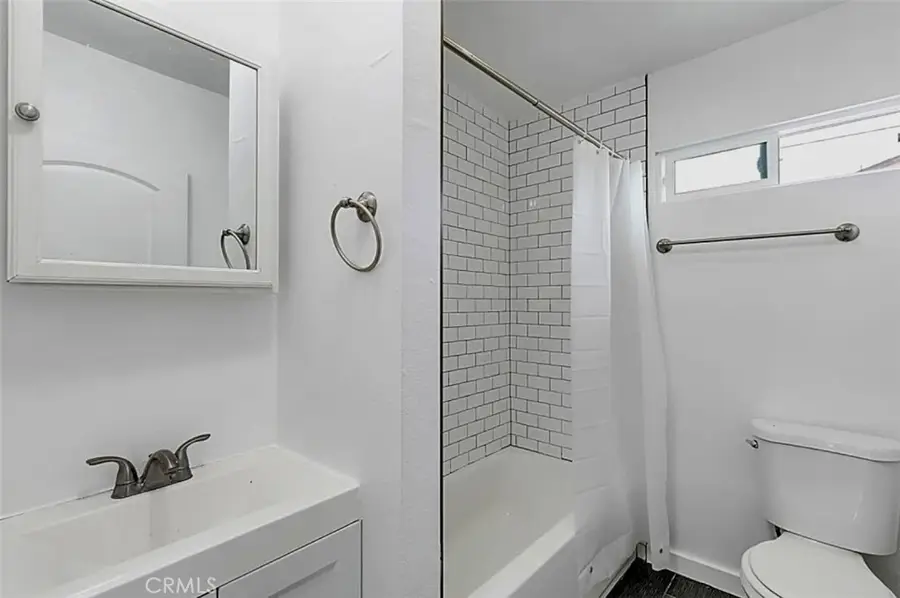 1148 E 48th Street, Los Angeles, CA 90011 - Image #2