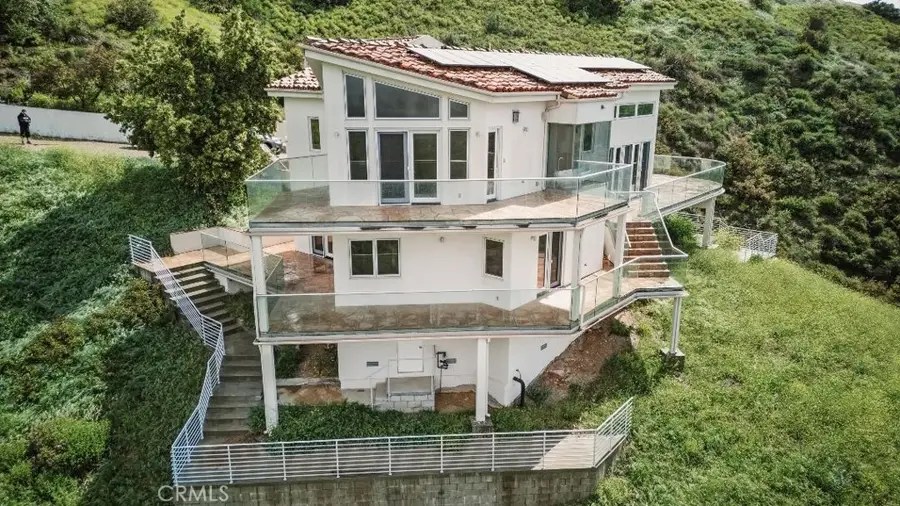 2501 Barrymore Drive, Malibu, CA 90265 - #3