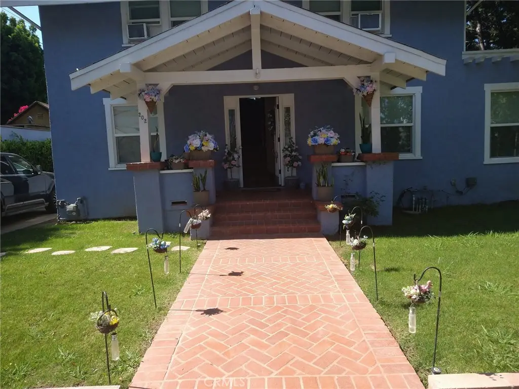 202 W 20th Street, Santa Ana, CA 92706 - Image #1