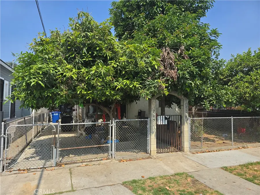 317 Gifford Avenue, Los Angeles, CA 90063 - Image #2