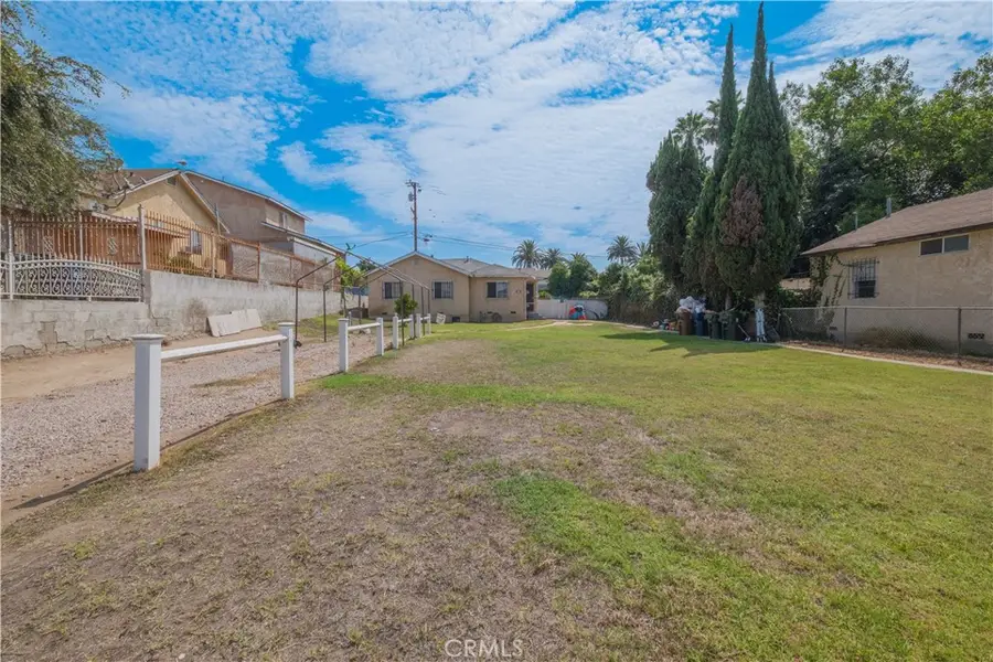 11126 Van Buren Ave, Los Angeles, CA 90044 - Image #3