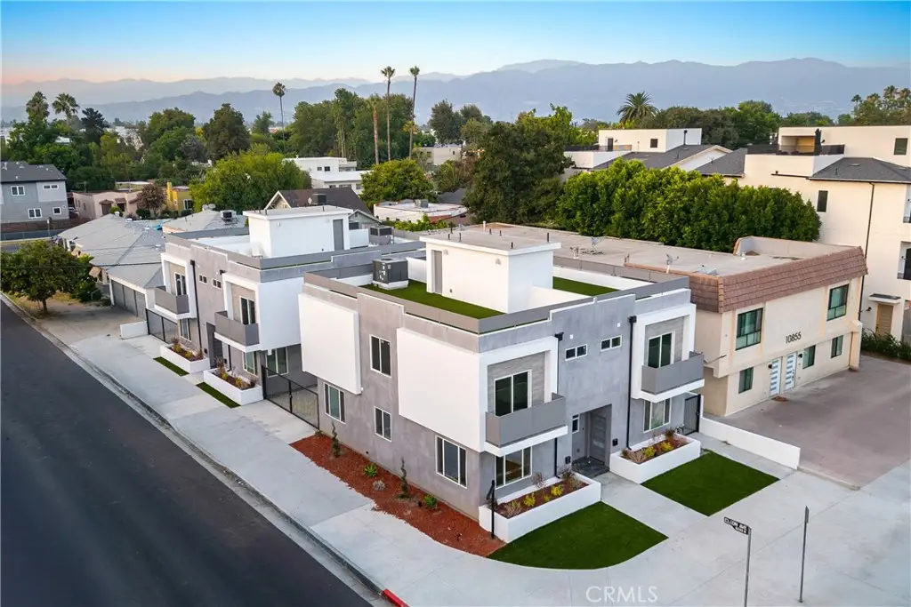 10857 Morrison Street, North Hollywood, CA 91601 - Image #1
