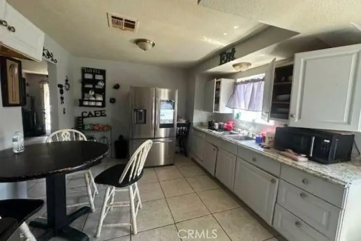 958 N Sierra Way, San Bernardino, CA 92410 - Image #2