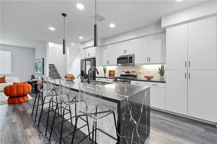 725 S Mosaic Street, Anaheim, CA 92805 - Image #3