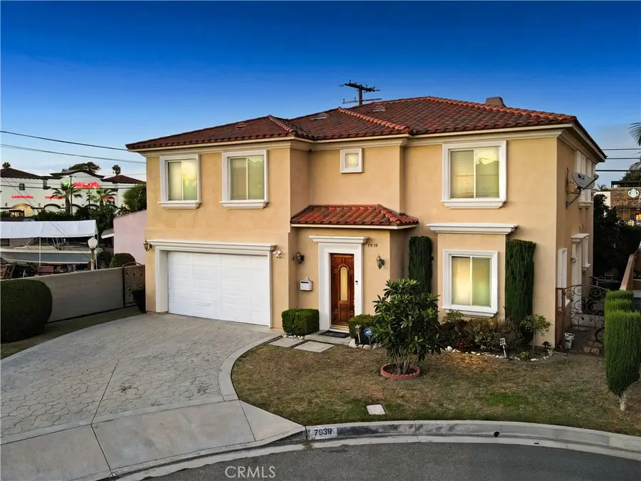 7939 Lyndora Street, Downey, CA 90242 - Image #3