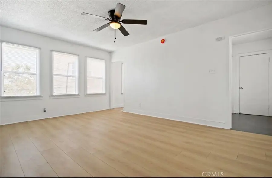 2116 S Palm Grove Ave, Los Angeles, CA 90016 - #3