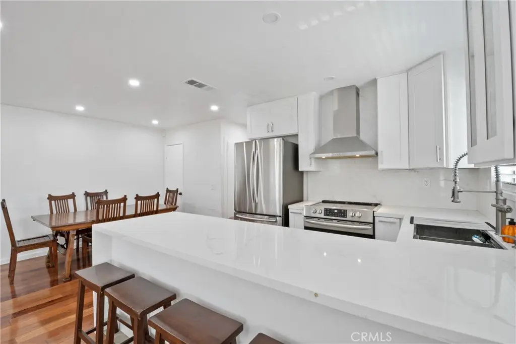 1190 W Calle Del Sol #4, Azusa, CA 91702 - #1