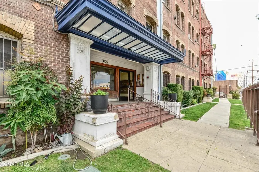 4125 S Figueroa Street #101, Los Angeles, CA 90037 - #2