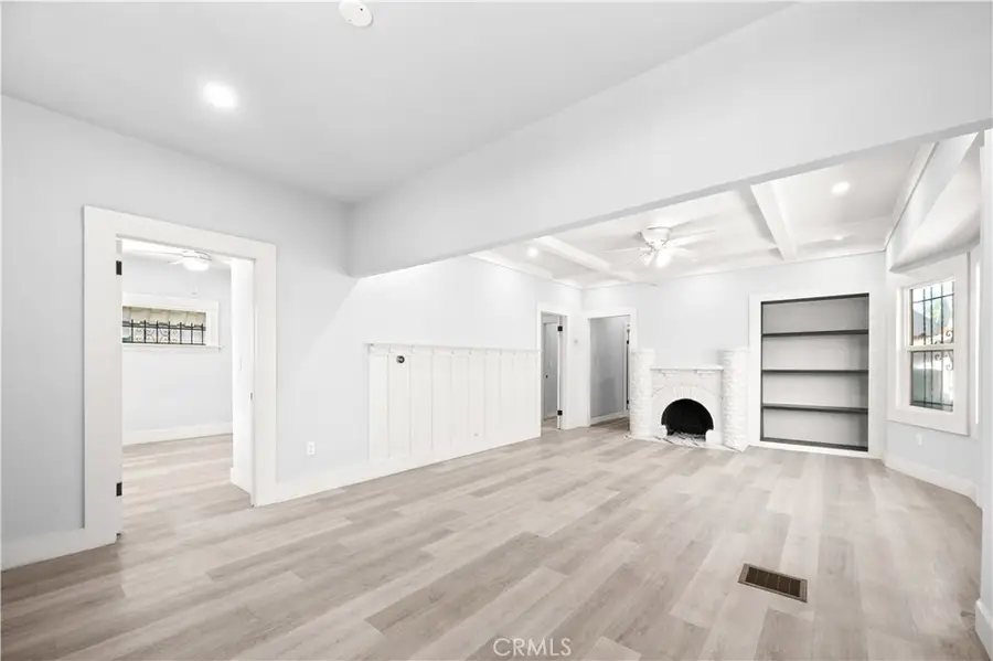 331 W 52nd Place, Los Angeles, CA 90037 - Image #3