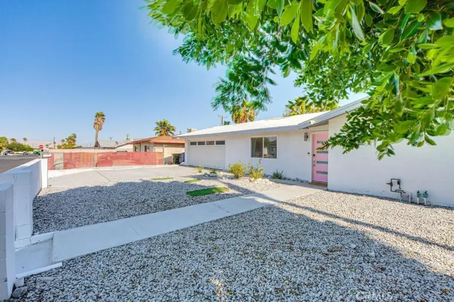 431 W Avenida Cerca, Palm Springs, CA 92262 - Image #2