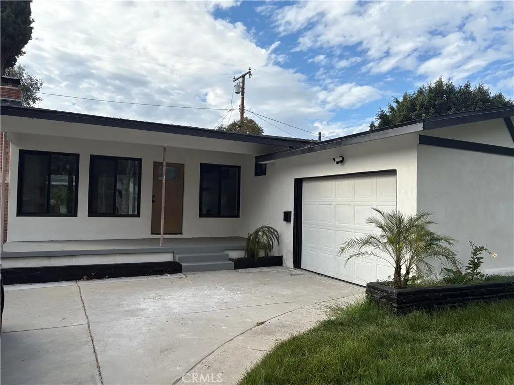2715 Petaluma Avenue, Long Beach, CA 90815 - Image #1