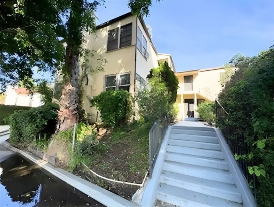 5767 W San Vicente Boulevard, Los Angeles, CA 90019 - Image #2