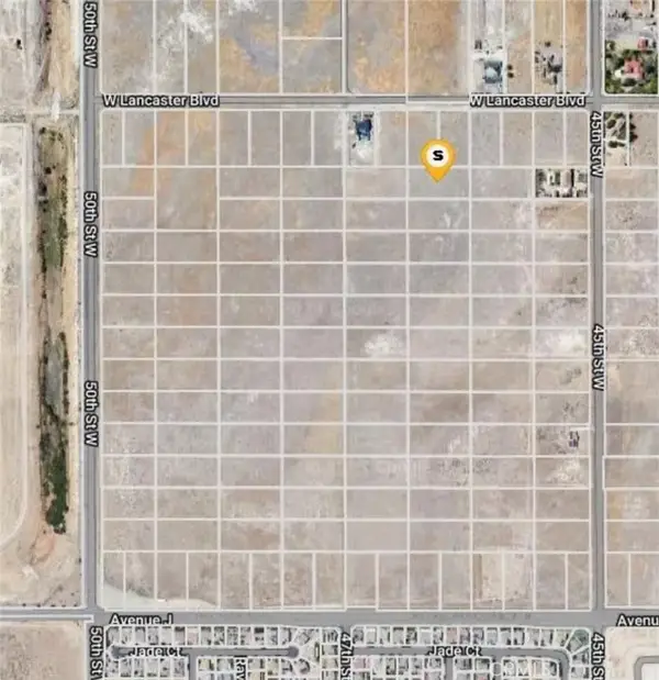 46 46th E, Lancaster, CA 93535