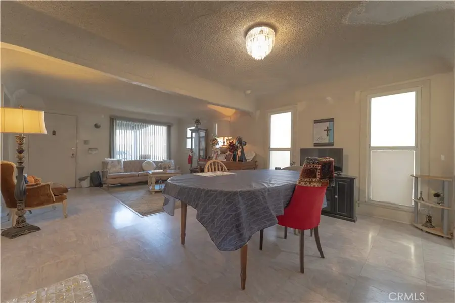 1706 W 65th Place, Los Angeles, CA 90047 - Image #3