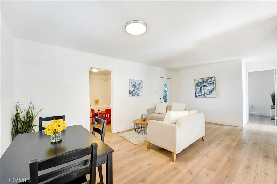 230 E 75th Street, Los Angeles, CA 90003 - Image #2