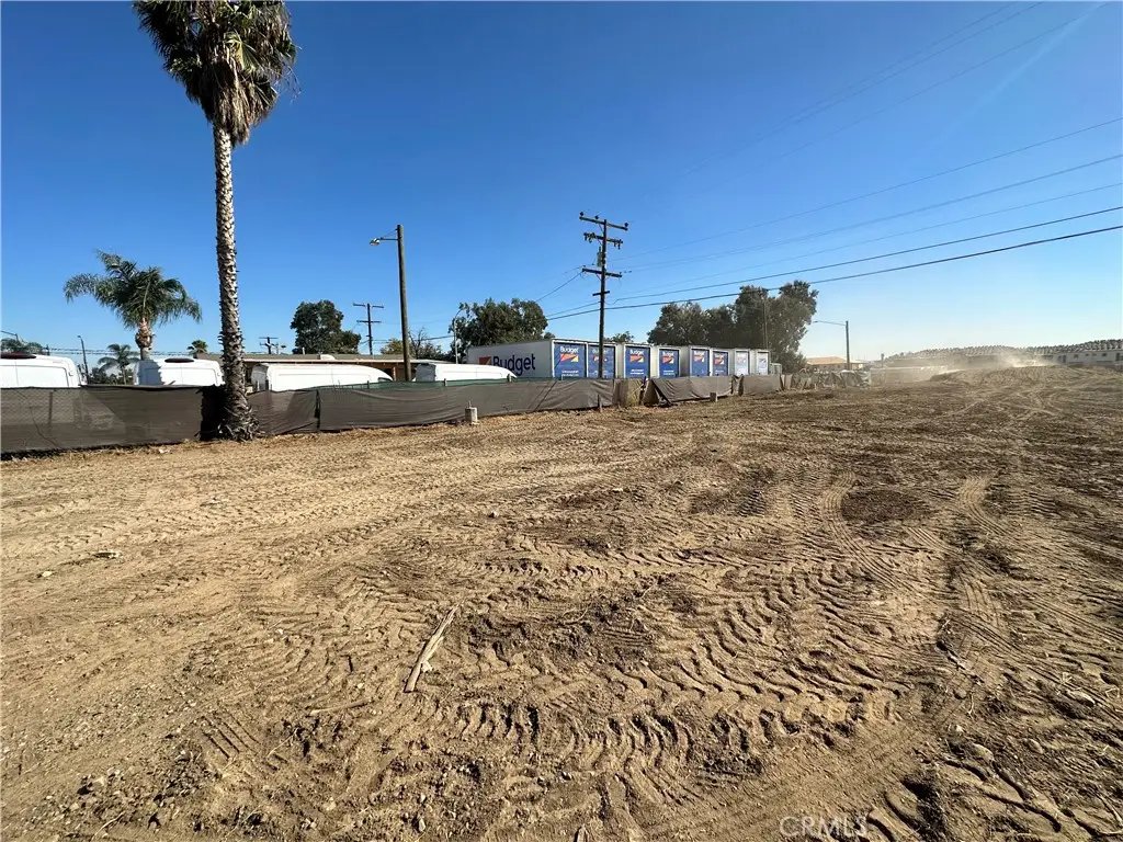 14043 Foothill, Fontana, CA 92335 - #1