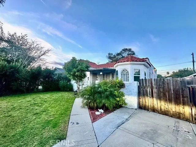 807 E 106th, Los Angeles, CA 90002 - #2