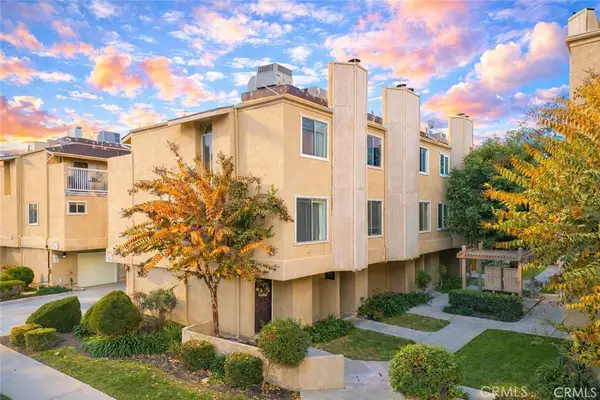 334 S Walnut Avenue, Brea, CA 92821