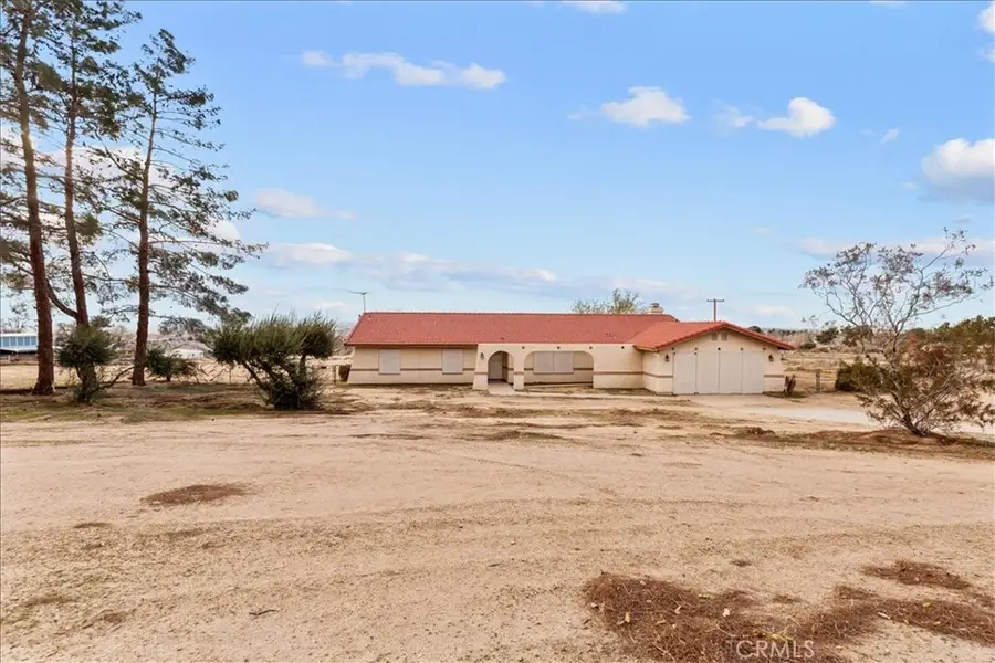 20575 Lupine Street, Apple Valley, CA 92308 - #3