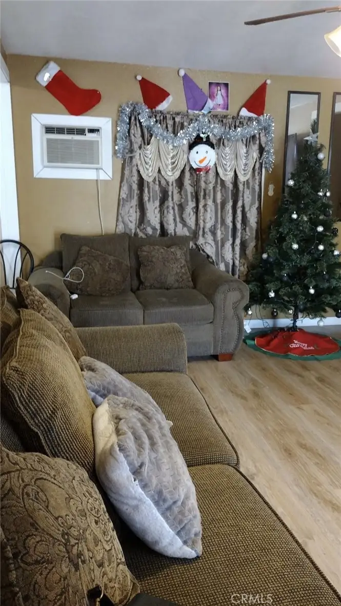 910 E 76th, Los Angeles, CA 90001 - Image #3