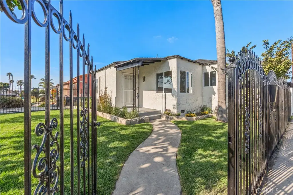 8921 Wadsworth, Los Angeles, CA 90002 - #1
