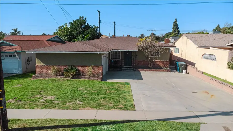 15705 Hayter Ave, Paramount, CA 90723 - Image #2