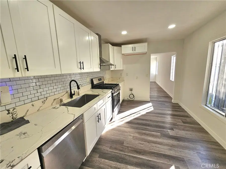 1555 E 107th, Los Angeles, CA 90002 - #3