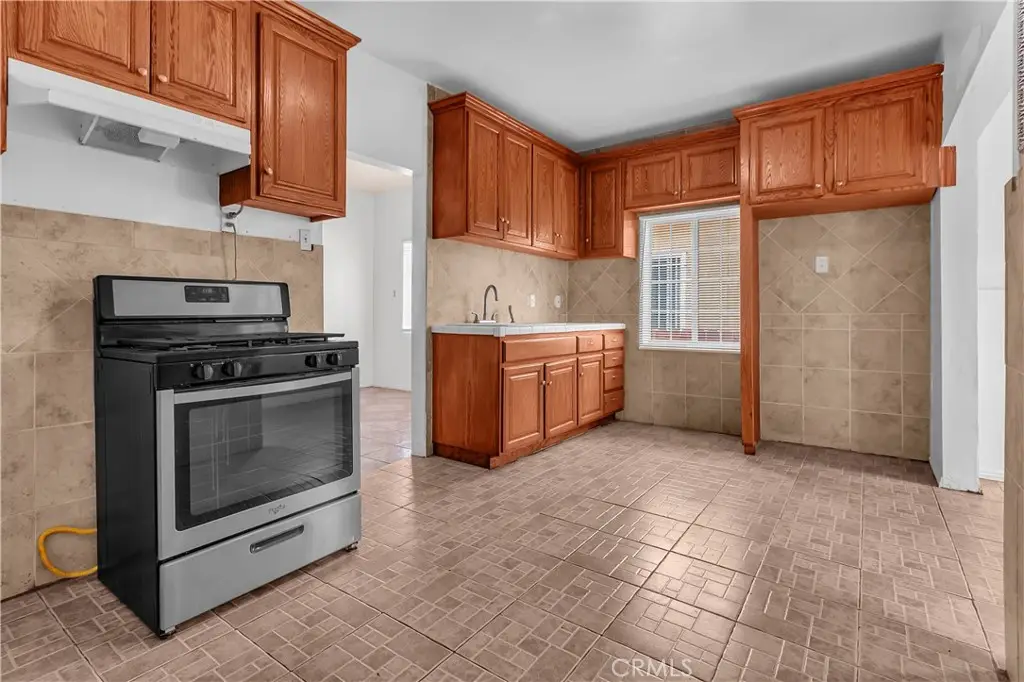 657 E 53rd, Los Angeles, CA 90011 - #1