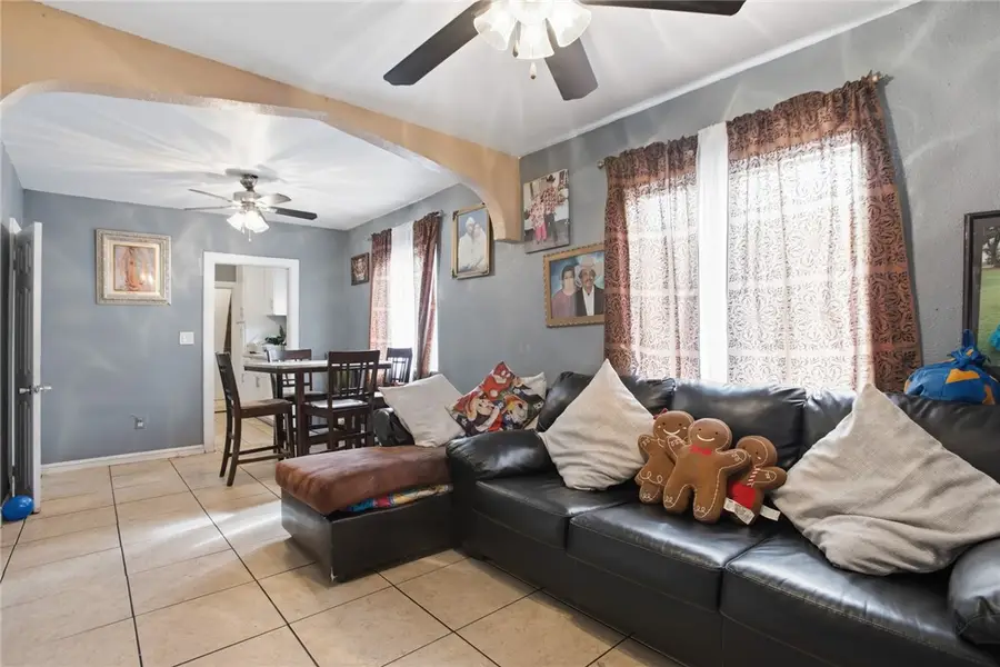 9318 Hooper Ave, Los Angeles, CA 90002 - Image #2