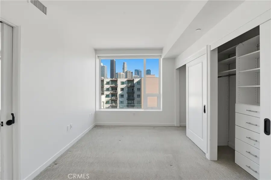 1050 S Grand Avenue #708, Los Angeles, CA 90015 - #2