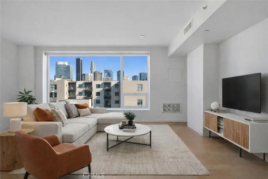 1050 S Grand Avenue #708, Los Angeles, CA 90015 - #3