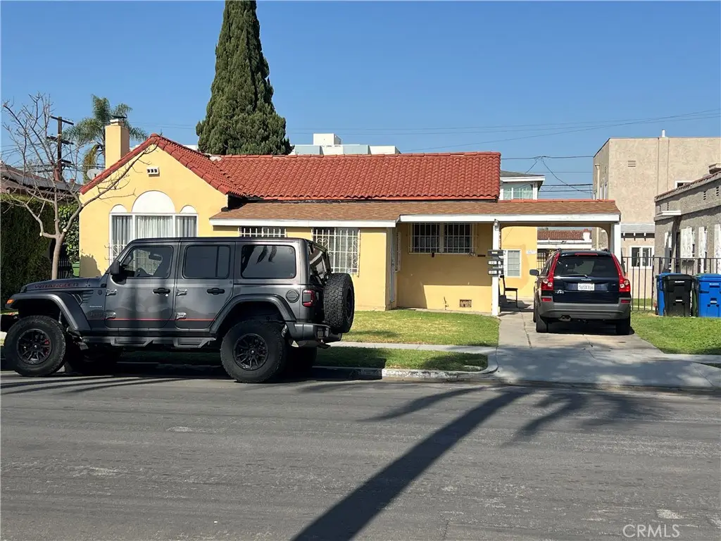 1605 W 87th, Los Angeles, CA 90047 - #1